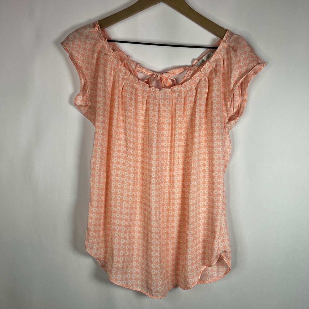 LC Lauren Conrad Shirt Women XS Pink White Floral Round Neck Short Sleeve Blouse